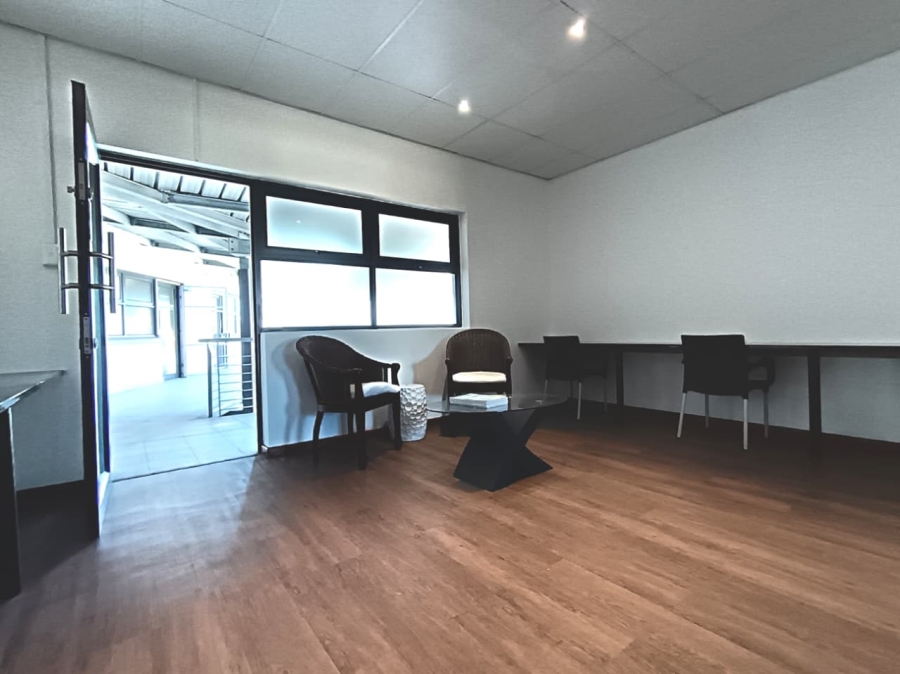To Let Commercial Property for Rent in Fairview Eastern Cape
